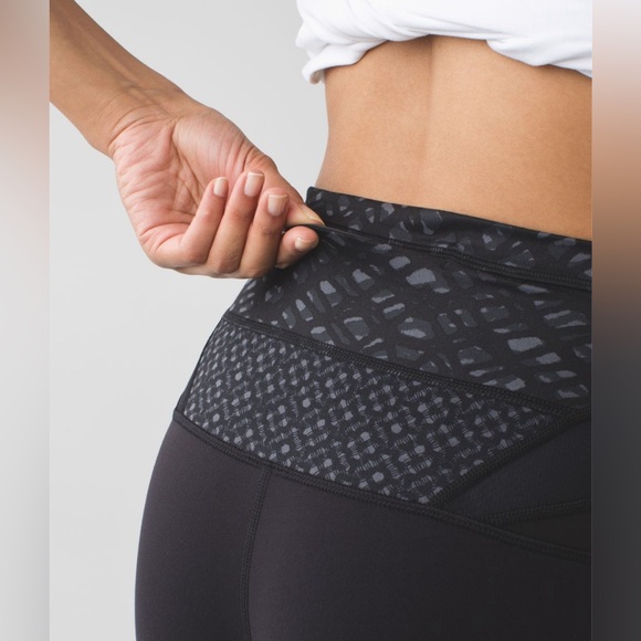 Lululemon Wunder Under Crop (Hi-Rise) *Full-On Luon - Picture 3 of 14